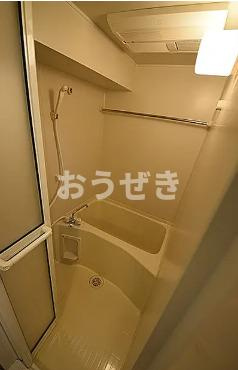 グリフィン横浜・ルミエールの浴室