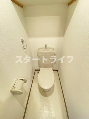 大阪市淀川区十三東３丁目の賃貸マンションのトイレ