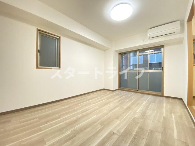 大阪市淀川区十三東３丁目の賃貸マンションの寝室
