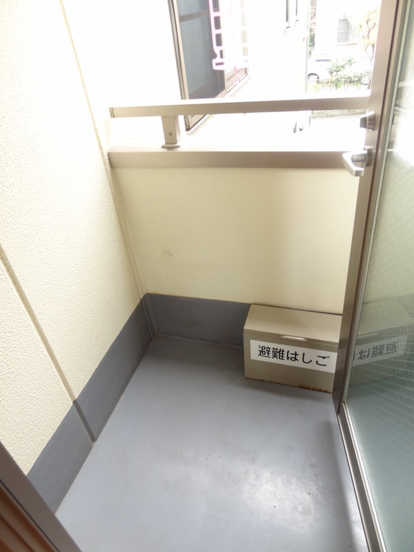 西東京市田無町６丁目の賃貸マンションのバルコニー