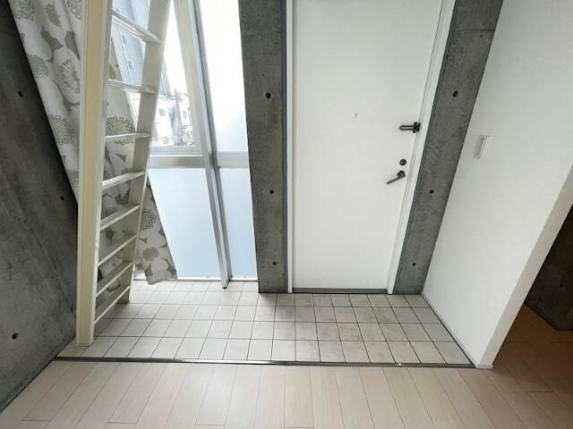ＥＤＩＴ北池袋の玄関
