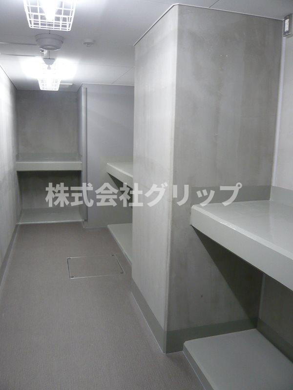 横浜市西区中央２丁目の賃貸マンションの外観|ゴミ置き場