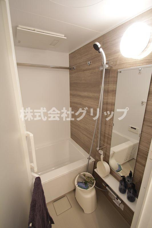 横浜市西区中央２丁目の賃貸マンションの浴室