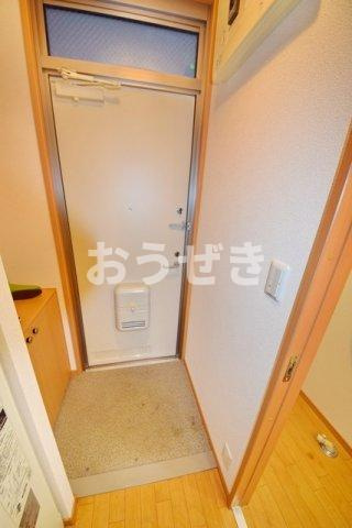 エクセル霞ヶ丘の玄関