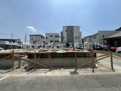 【外観】 | 浜松市浜名区貴布祢 新築建売 2号棟 | 現在建築中の外観画像です。ご内覧は同じメーカーの完成物件へご案内いたしますので、いつでもご相談ください！