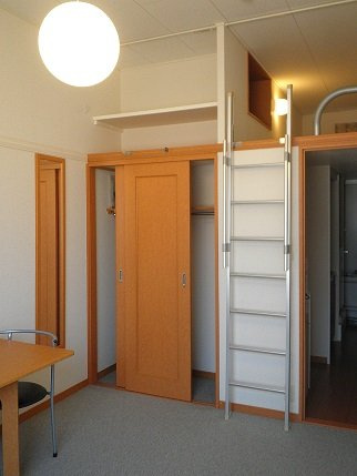 【居間・リビング】 | レオパレスヴィラ　スイサ | 2階のお部屋です。