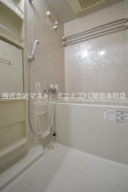 ローズコーポ本町の浴室
