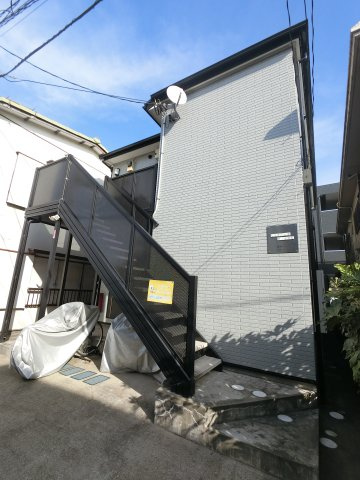 リトルリバーの外観