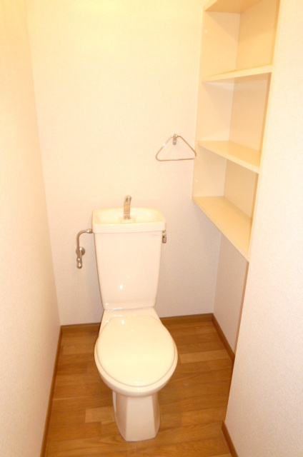 ヴィラージュⅠのトイレ|落ち着いたトイレです