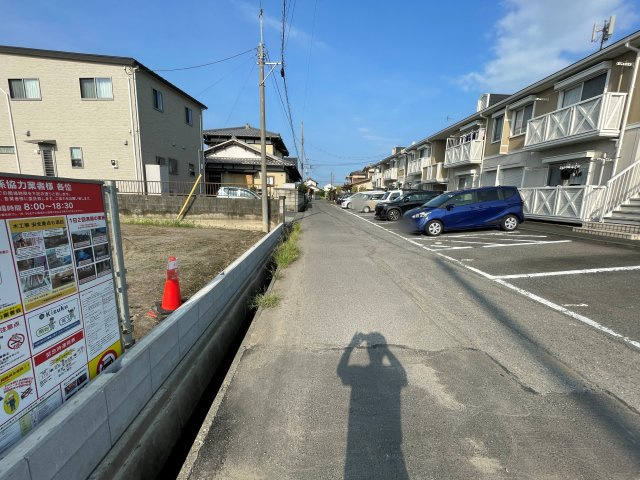 新築戸建・新築建売　玉村町2期　中央小学校・玉村中学校の前面道路含む現地写真