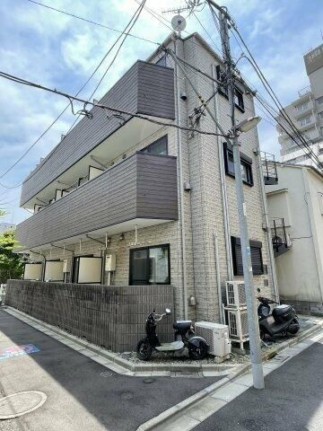 ドミール西尾久の外観