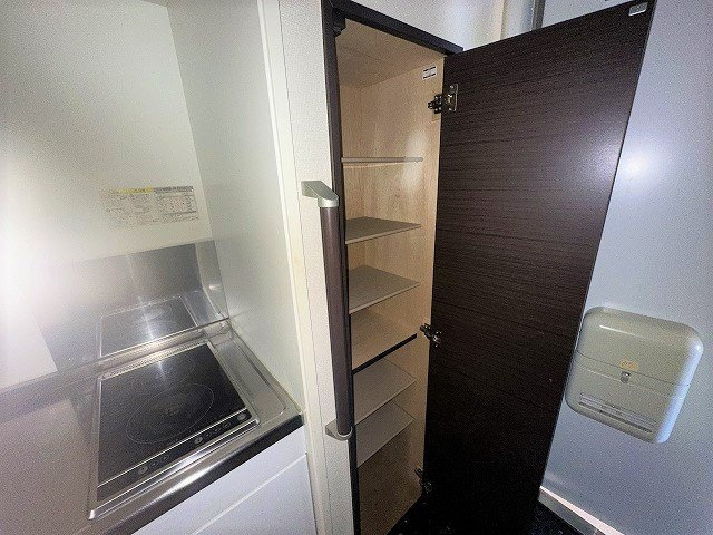 クレイノラルゴの内装|靴箱です。