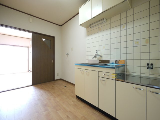 カーメル原の居間・リビング|※写真は別の部屋のものです。