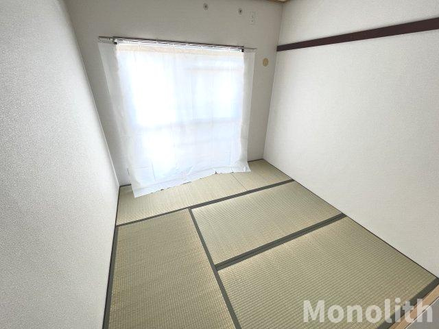 鶴山台38号棟の和室