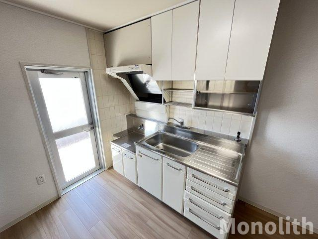 鶴山台38号棟のキッチン