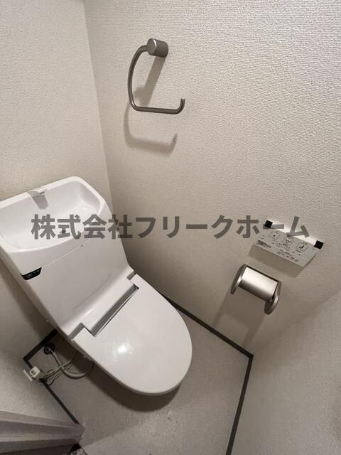 武蔵野市吉祥寺本町１丁目の賃貸マンションのトイレ