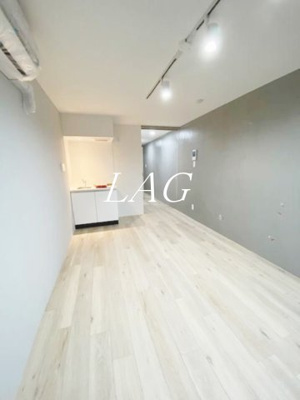 【居間・リビング】 | Bloom Tower Oshiage | 洋室のお部屋です。