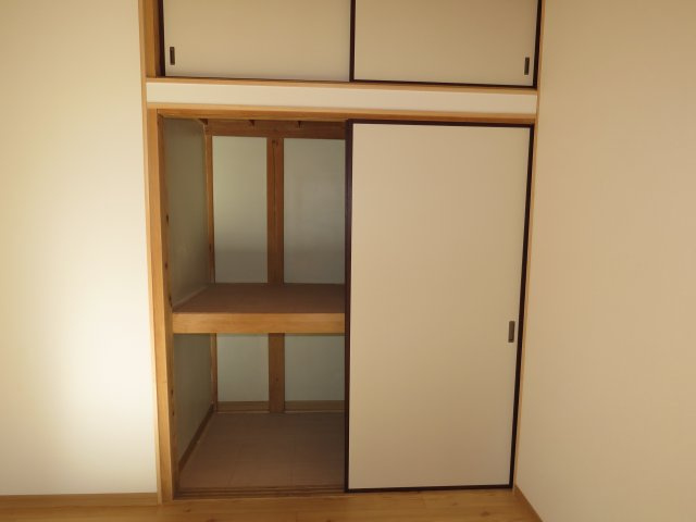 小和瀬ハイツの収納