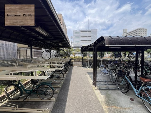 シーアイマンション鶴見緑地公園の駐輪場