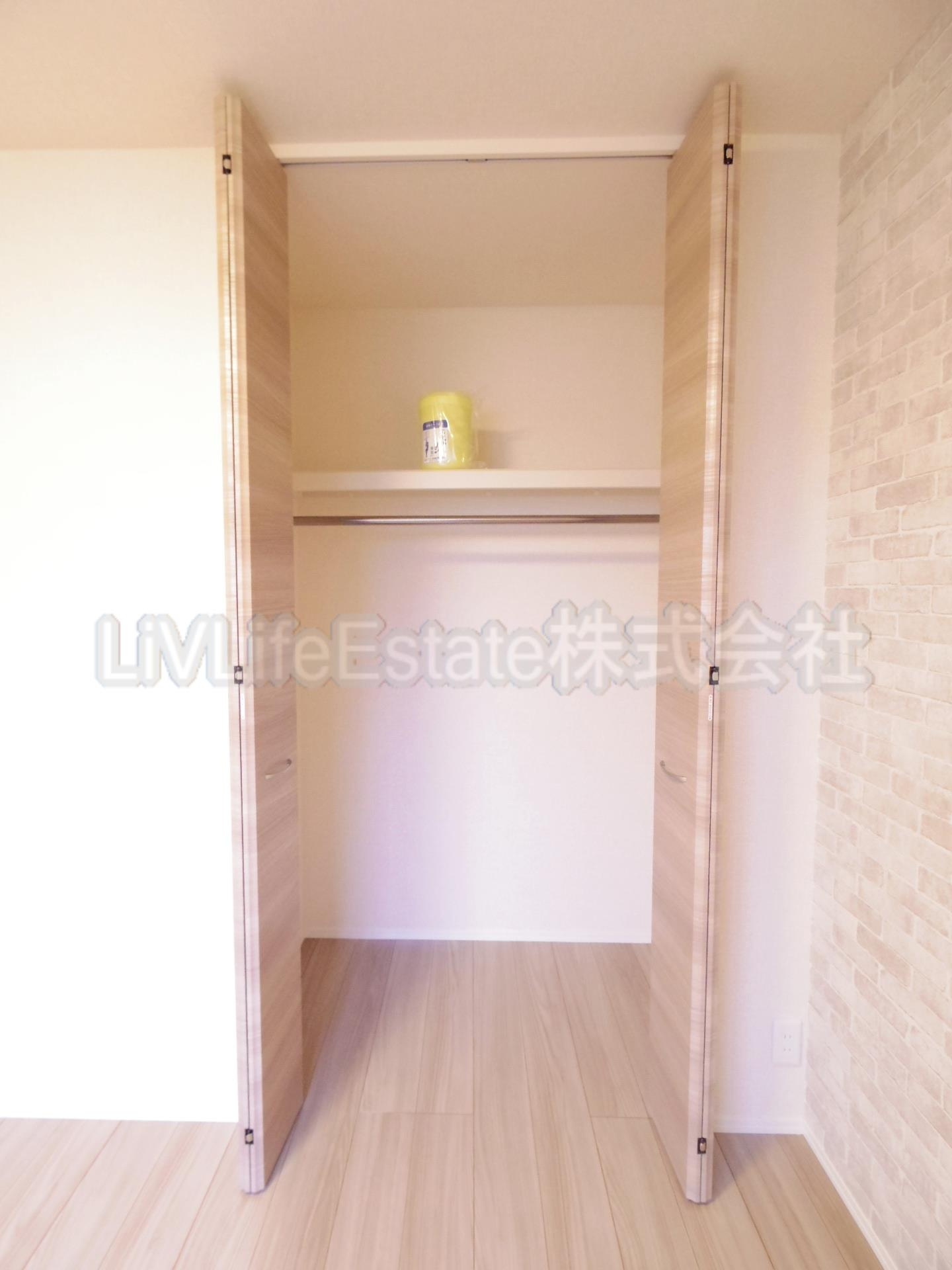 パークサイドアサミA棟　旧D-room南沢3丁目AB　A棟の収納