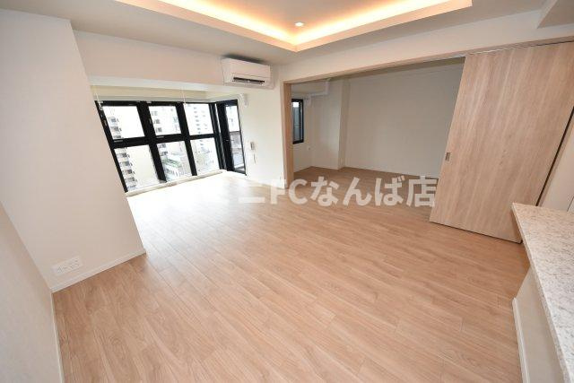 S-RESIDENCE谷町六丁目aloの居間・リビング