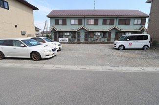 【駐車場】