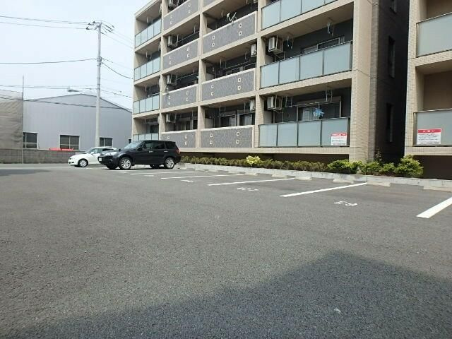 グリーンヒルズＥＡＳＴ　Ｉの駐車場