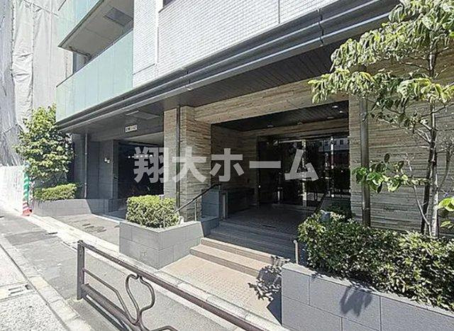 グランスイート文京小桜のエントランス