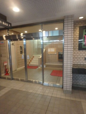 シティ音羽のエントランス