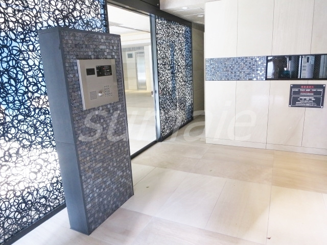 北区赤羽西６丁目の賃貸マンションのエントランス|エントランスも素敵なデザインです♪