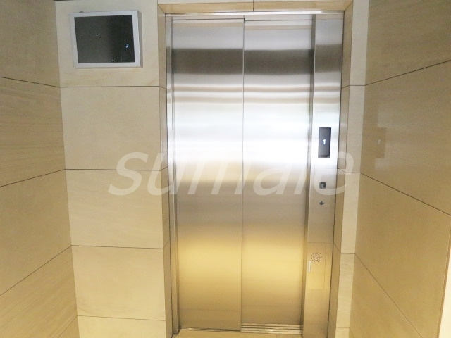 北区赤羽西６丁目の賃貸マンションのその他共用部分|モニター付きのエレベーターです！