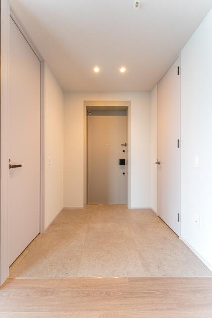 ウィズ原宿レジデンスの玄関|※写真は同タイプ住戸です。