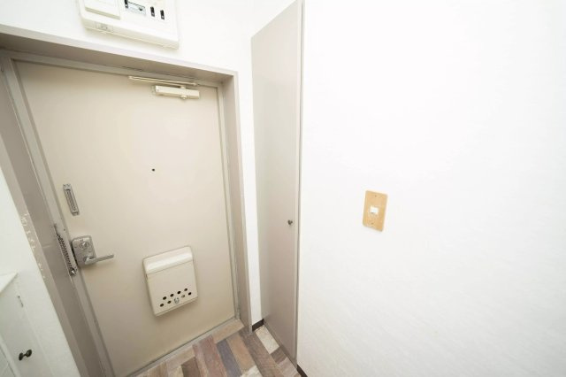 AP338 クリスタル赤羽PART Ⅰ 205の玄関|



