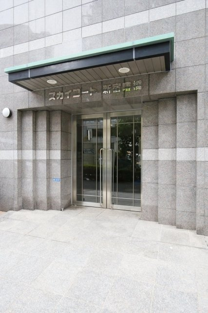 スカイコート新宿曙橋のエントランス|建物の内部です