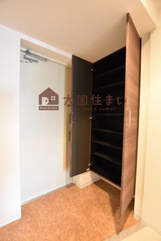 【玄関】 | ラグゼ難波西Ⅱ