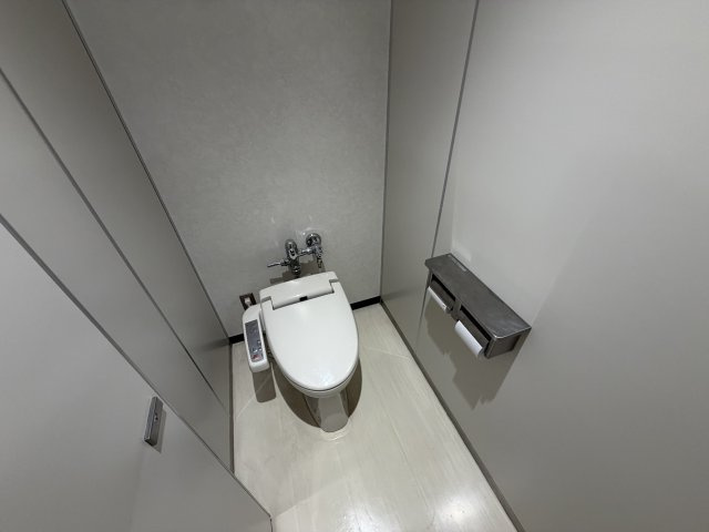 愛三ビル