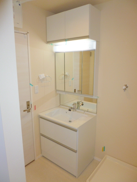 スクエア新江古田の洗面所|★三面鏡のシャンプードレッサー★