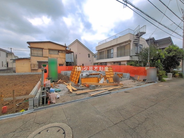 《仲介手数料無料》西東京市芝久保町４丁目23-41新築一戸建てブルーミングガーデンの外観