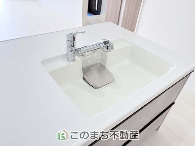 グラファーレ宇都宮市平松2期のキッチン|大きなシンクございます。