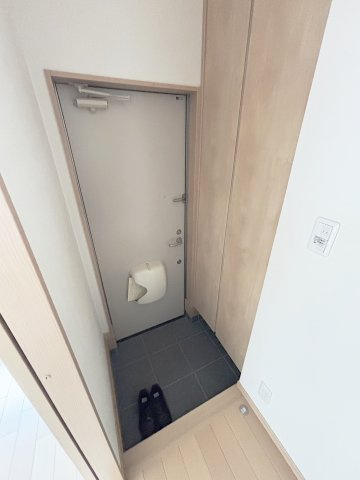 堀越マノワールの玄関
