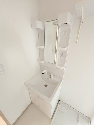堀越マノワールの独立洗面台