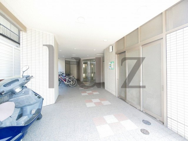 メゾン椿のエントランス