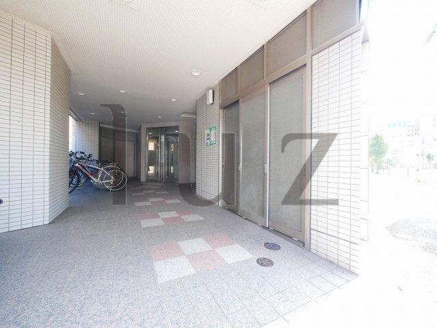 メゾン椿のエントランス