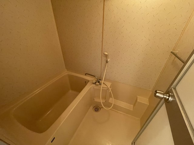 イースト七番館の浴室
