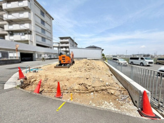 【外観】 | 日置荘西町８丁　新築一戸建 | 南海高野線「萩原天神」駅まで徒歩１７分！自転車で約７分！毎日の通勤や通学に便利ですね！