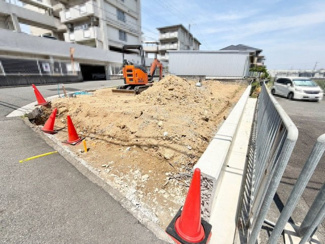 【外観】 | 日置荘西町８丁　新築一戸建 | トイレ１階と２階の２ヶ所にございます！忙しい朝や家族の多いご家庭にも嬉しい仕様です。