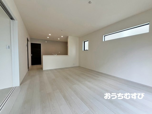 守山区瀬古東三丁目 (全6棟)の居間・リビング