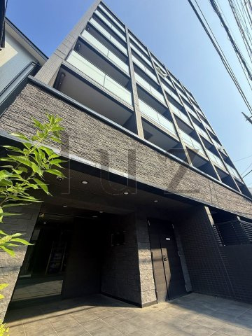 レア横濱西口壱番館の外観