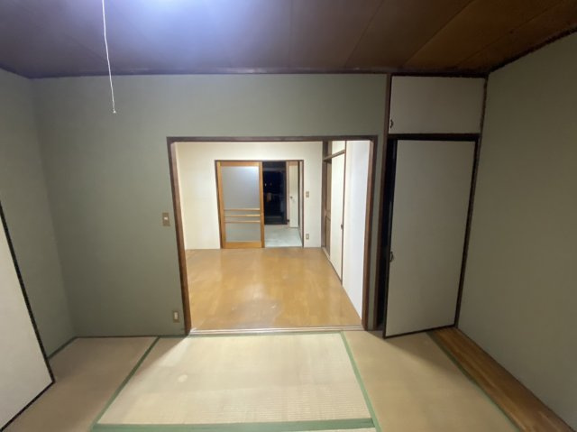 日成ビル5の和室