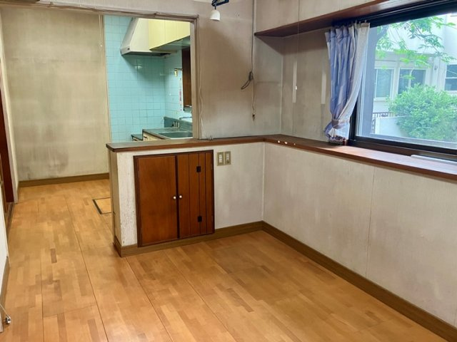 大野台戸建の居間・リビング